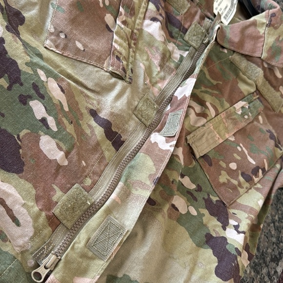 Military lightweight coat NWT 33 - Picture 8 of 13